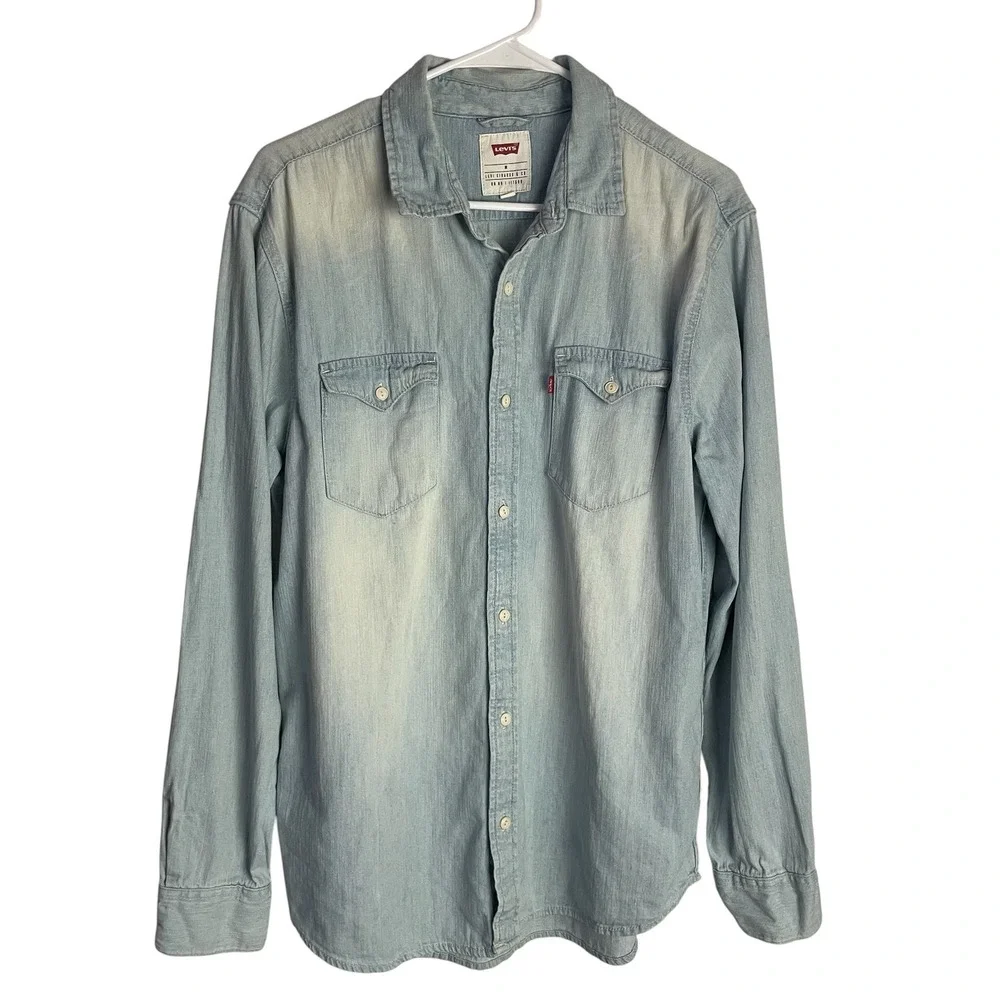 Vintage Levis Mens Chambray Shirt Size M Blue Distressed Long Sleeve Button Down